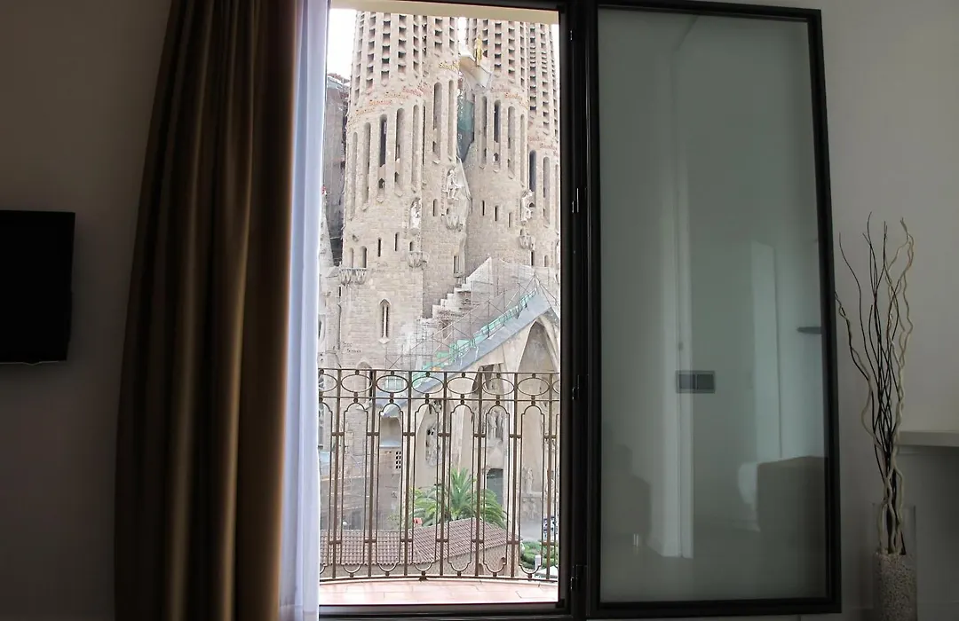 Barcelona4Seasons - Sagrada Familia-1